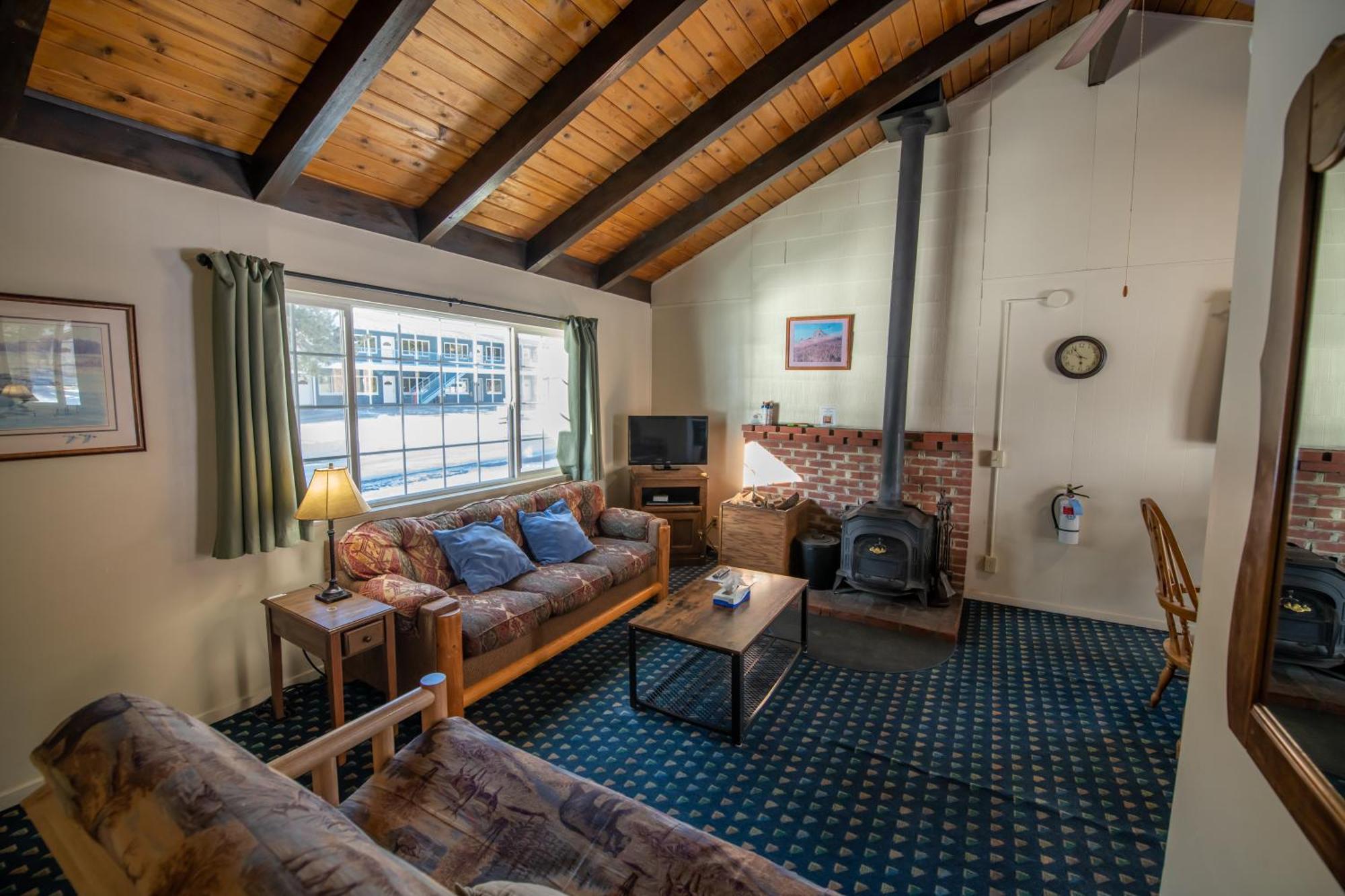 Gull Lake Lodge June Lake Bagian luar foto